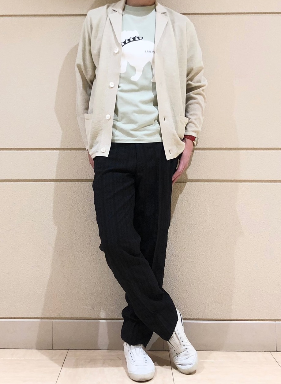 新作バックブルTシャツ