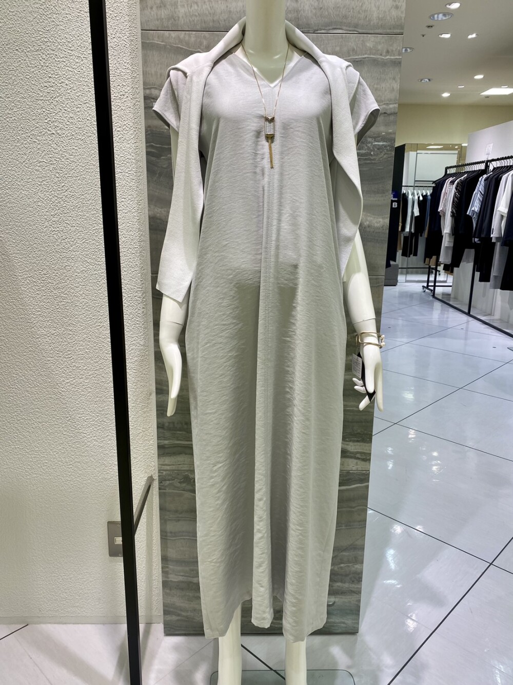 女性らしいロングワンピース Icb 大丸札幌店公式 Shop Blog