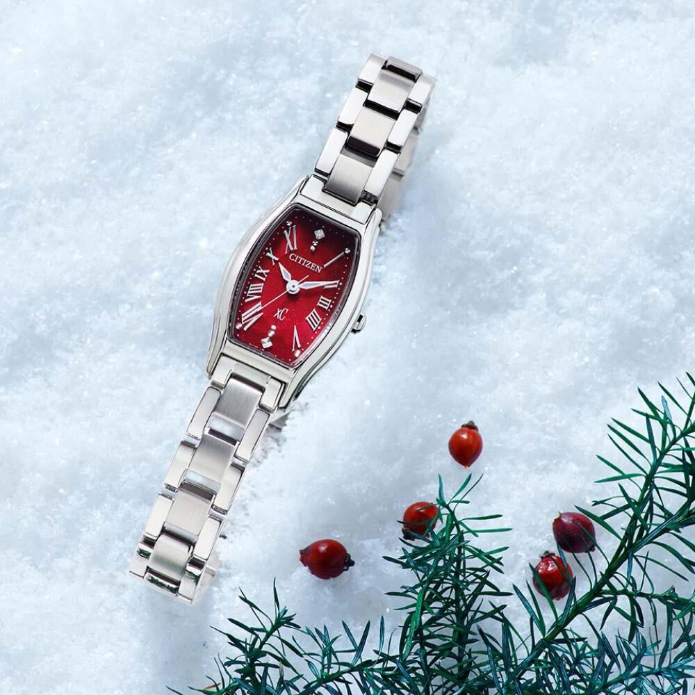 〈シチズン〉鮮やかな赤い文字板が印象的な限定モデル新登場♪