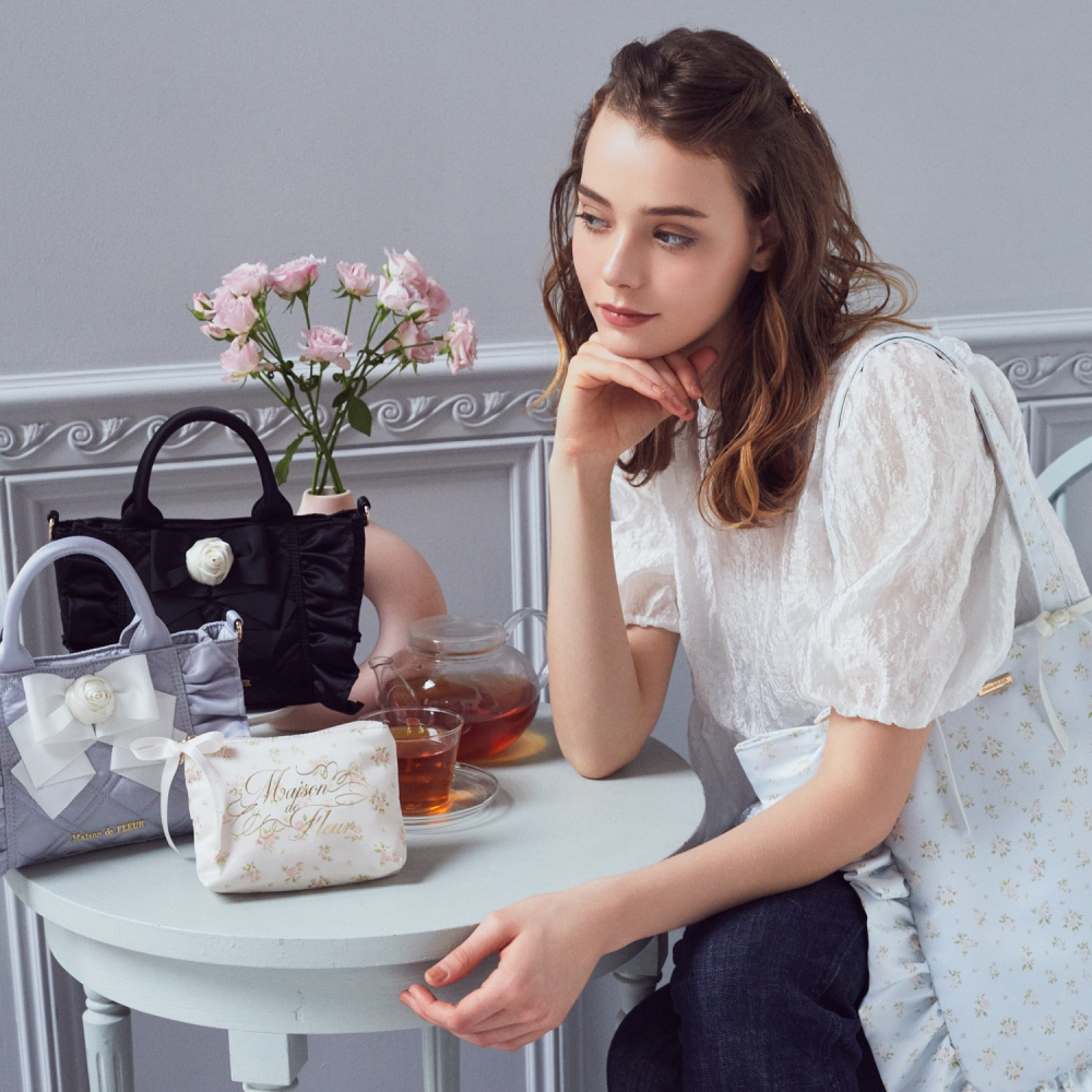 ローズモチーフが上品なトレンド感あふれるコレクション発売🎀