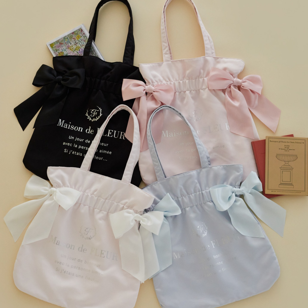 ブランドで定番人気のアイテムにシルバープリントの新色登場🎀