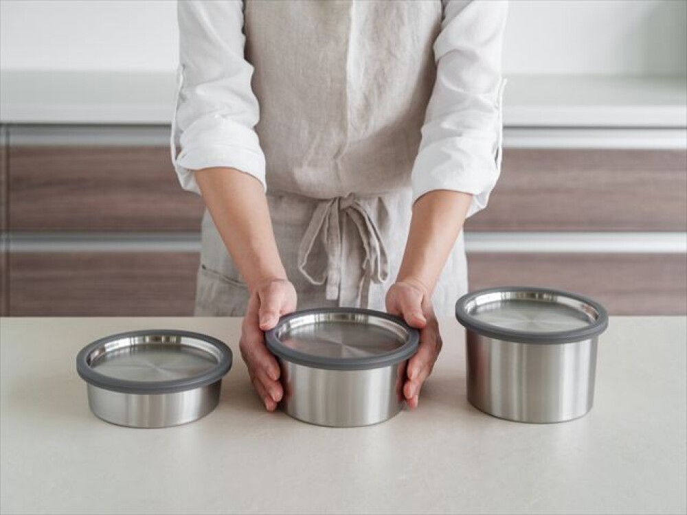 洗いやすくお手入れが簡単「家事問屋 丸型保存容器」