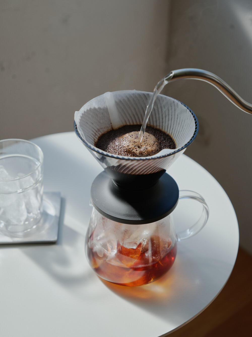 V60が持つ抽出の魅力をさらに高みへ「HARIO V60ドリッパーNEO」