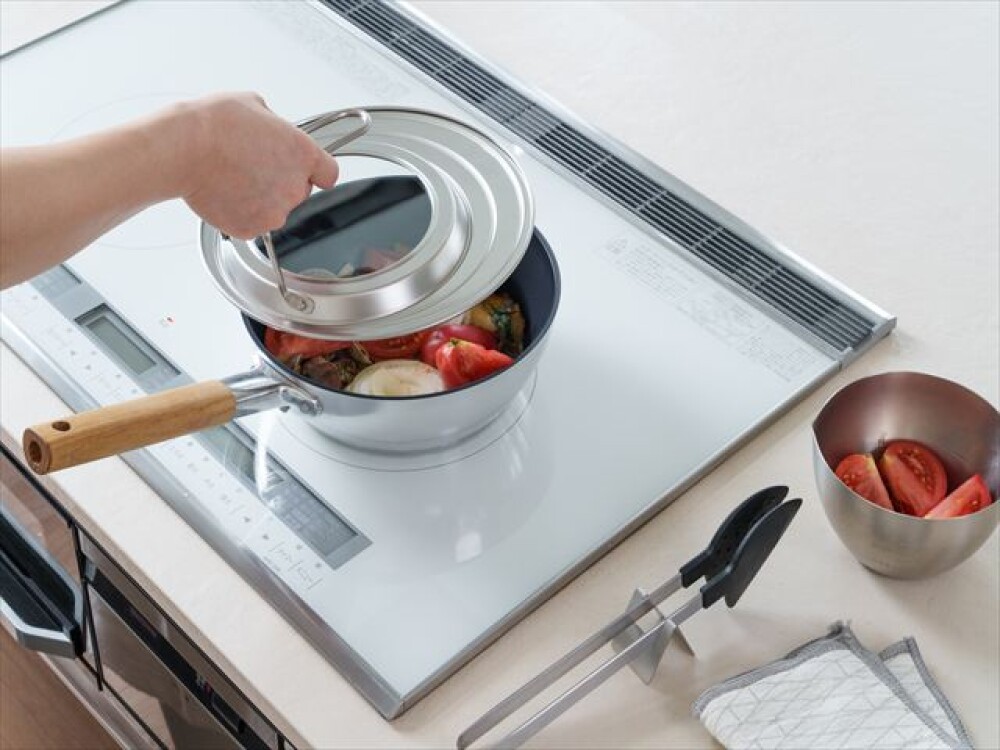 18・20・22cmのフライパン、鍋に対応「家事問屋 フライパンカバー 18-22」