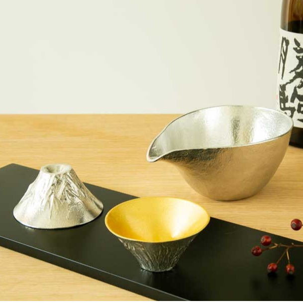 【能作】富士山を眺めながらお酒を楽しめるぐい呑み