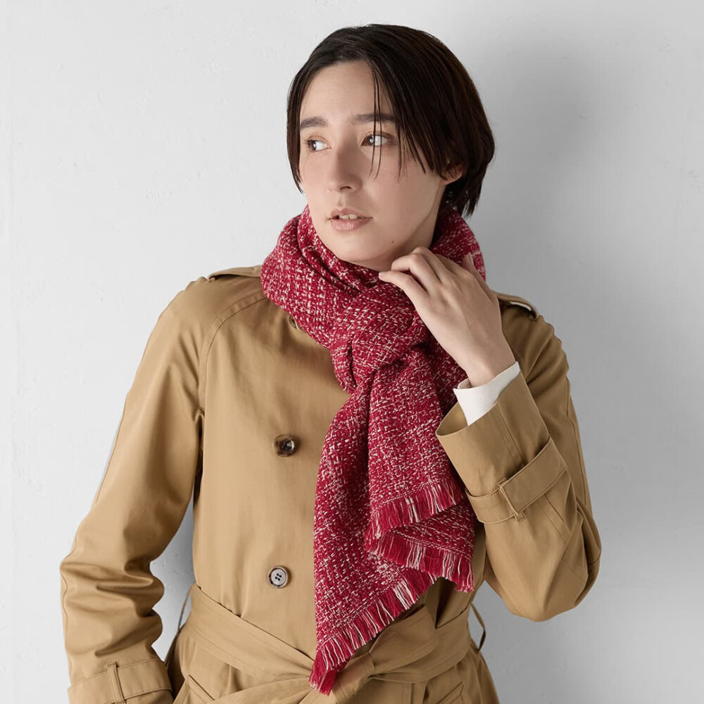 職人の手織りの技術が宿る、美しい織模様の「8ペダル ウール マフラー」