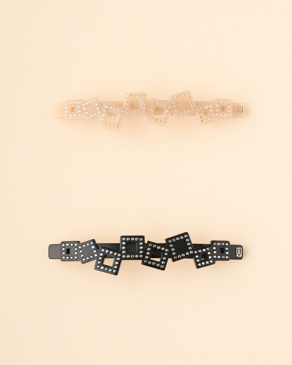 SERENITE のおすすめアイテムをご紹介いたします！！