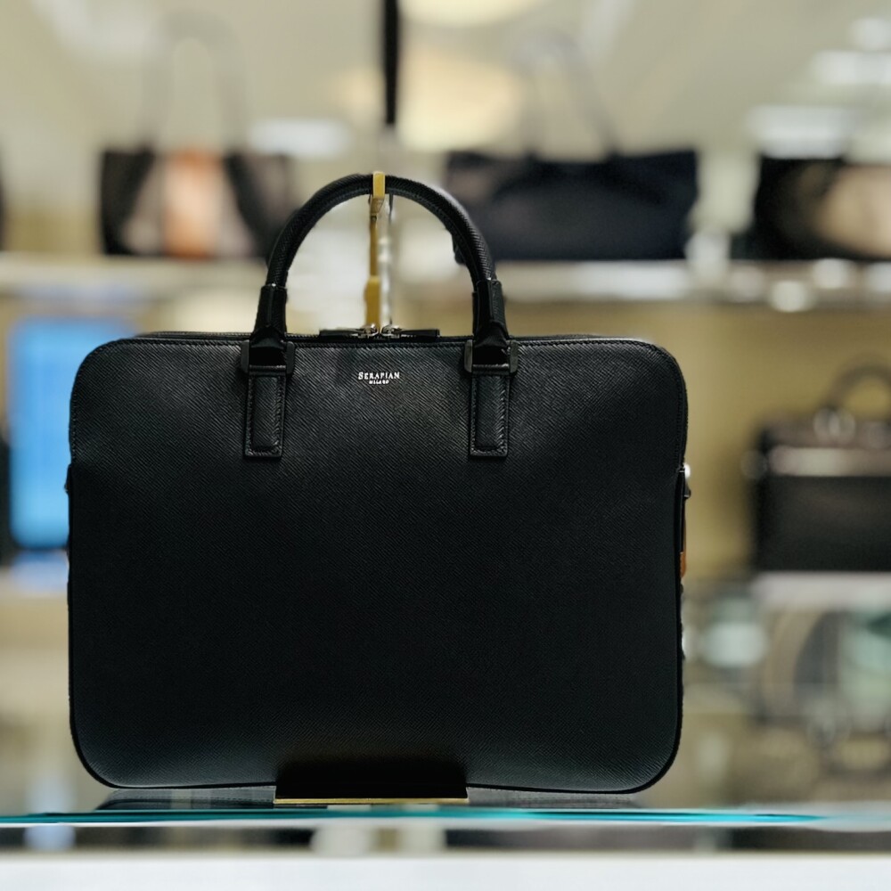 オトコの魅力を引き立たせるBAG～DOUBLE ZIP SLIM BRIEF CASE～