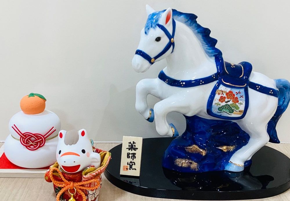 干支置物✨入荷しました🐴