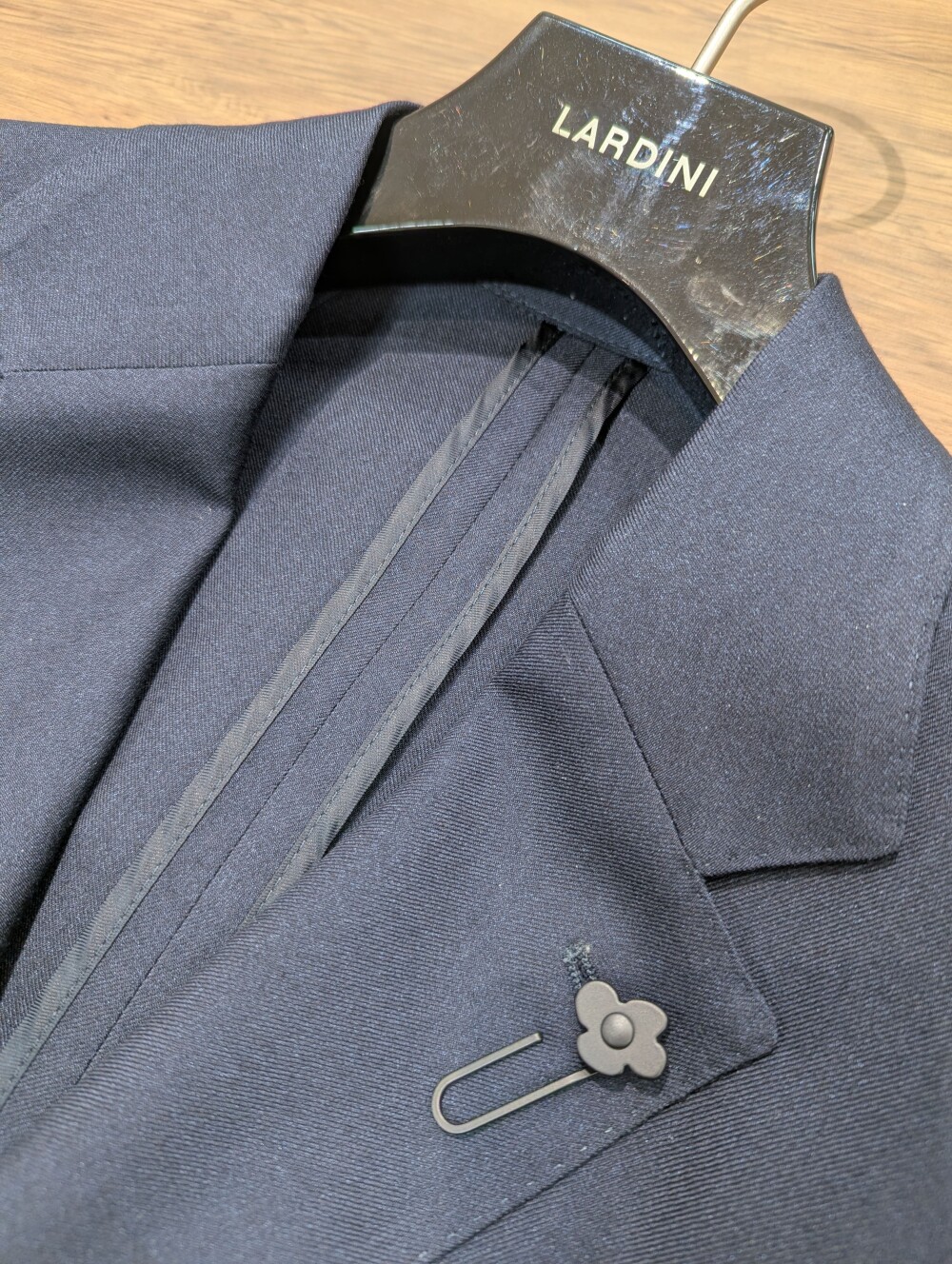 【SALE】圧倒的な実力を初売りで〈LARDINI〉