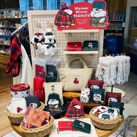 9/17(水)～スヌーピー&オラフが秋の装いになって登場！ | アフタヌーン