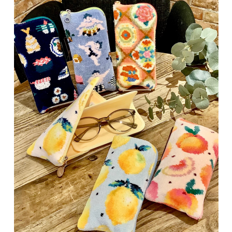 ラブラリー バイ フェイラー】贈り物にも喜ばれる⭐︎メガネポーチ