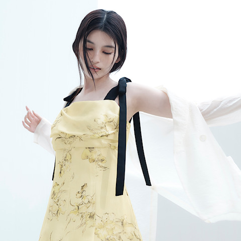 新品♡FRAY I.D（フレイ アイディー） カットワークティアードワンピース フレイアイディー】これからのシーズンにピッタリのワンピース