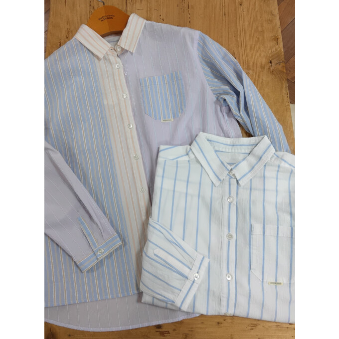 春の爽やかストライプブラウス