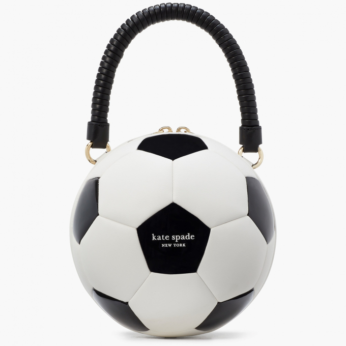 注目のサッカーバッグ登場😍💛⚽