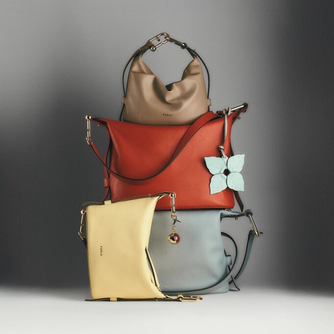 ☆FURLA クリアランスセールスタート☆