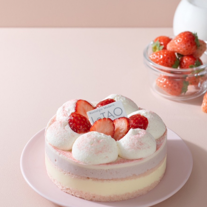 【ルタオ】期間限定❗️〜苺みるくショートケーキ〜