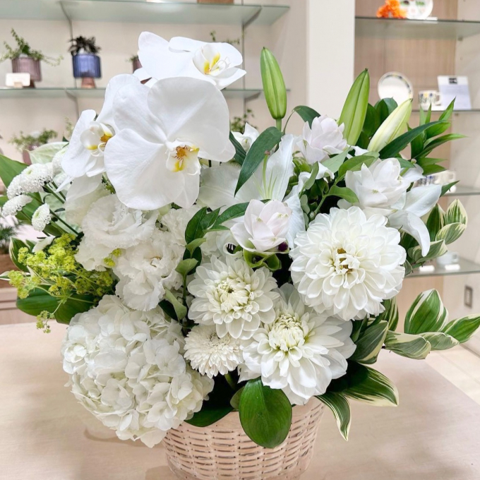お盆　〜お悔やみの花〜