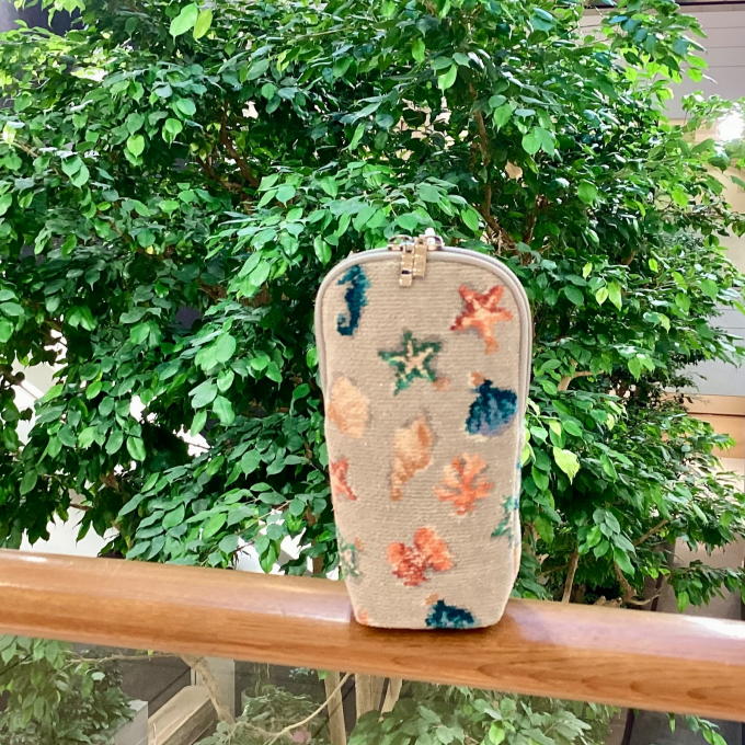【フェイラー】夏に向けて外出のお供におすすめ☀️ボトルポーチのご紹介です。