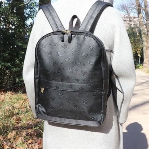 【フェイラー】軽くておしゃれで機能性も備わった『ハイジ』柄のリュック♪
