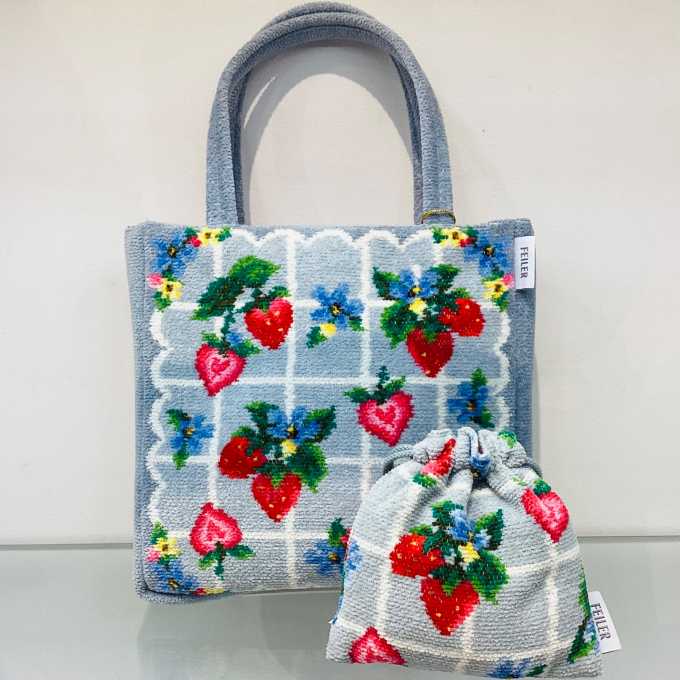 【フェイラー】大人気発売中‼️いちご柄が可愛いミニバッグと巾着のご紹介です🍓プレゼントや自分へのご褒美にもおすすめ✨