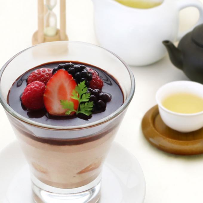 個性薫る紅茶「正山小種」のチョコレートムース?