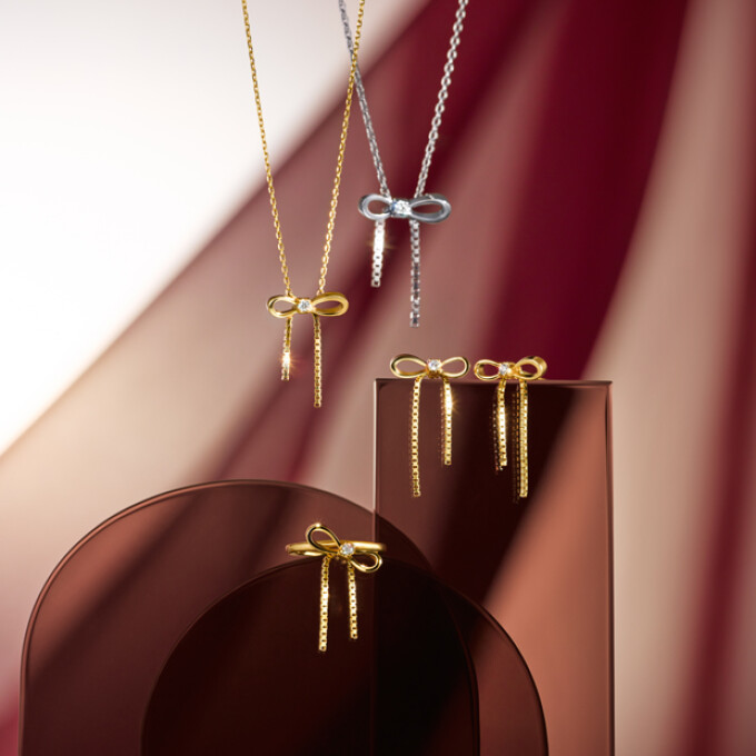 【数量限定！WINTER新作】クリスマスギフトにおすすめ🎀リボンモチーフのジュエリー