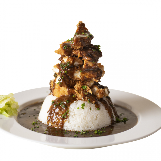 人気の  “ばえる”　マウンテン・カレーライス !　