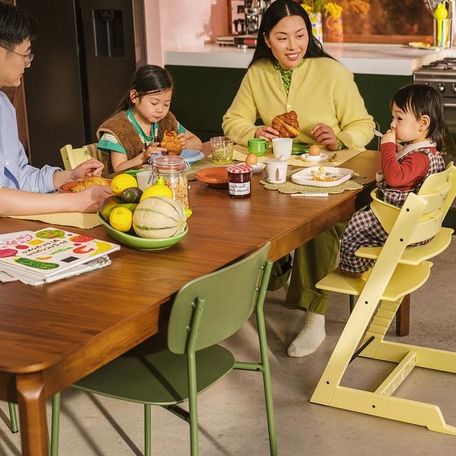🍋トリップトラップ新色レモンイエロー登場‼️🍋