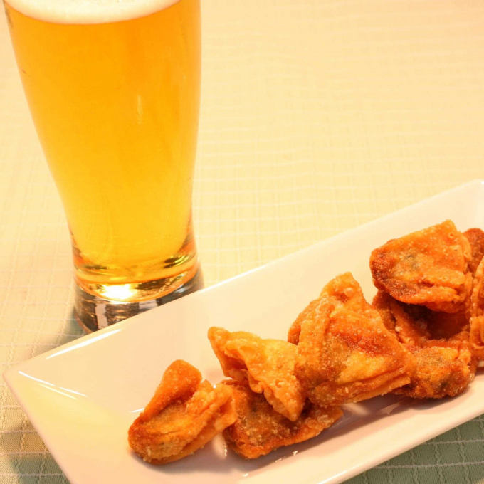 今月のおつまみ餃子のフレーバーはあの大人気の…？