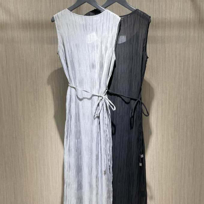 新作ワンピースご紹介！👗