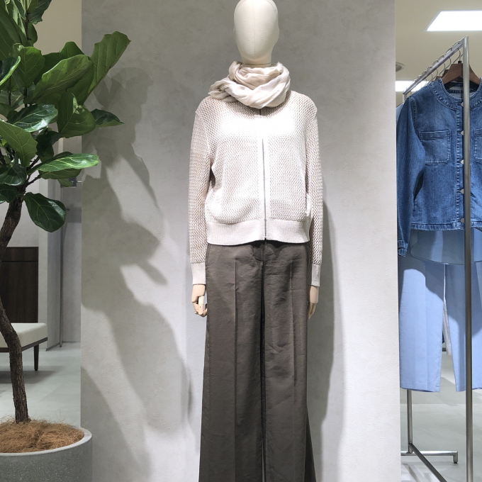 【3シーズン着用パンツ】ナチュラルカラーコーディネート