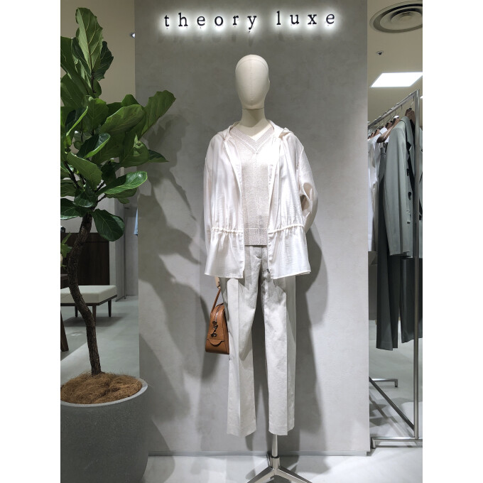 【旅行にもおすすめ！】ライトアウター