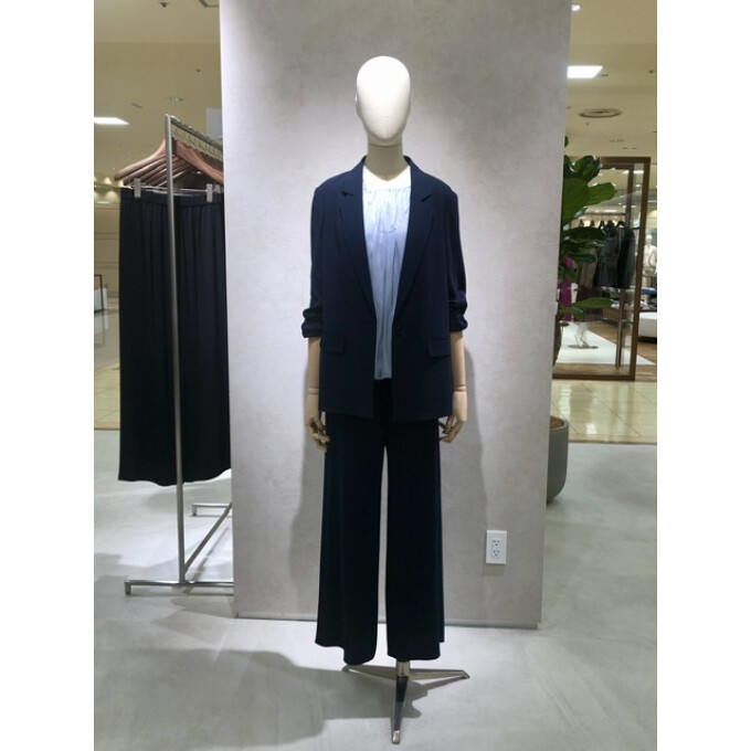 【夏のベストセラーアイテム】涼しく着られる！快適な夏のセットアップ