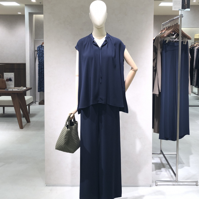 【接触冷感】涼しく、軽いブラウスとパンツのご紹介