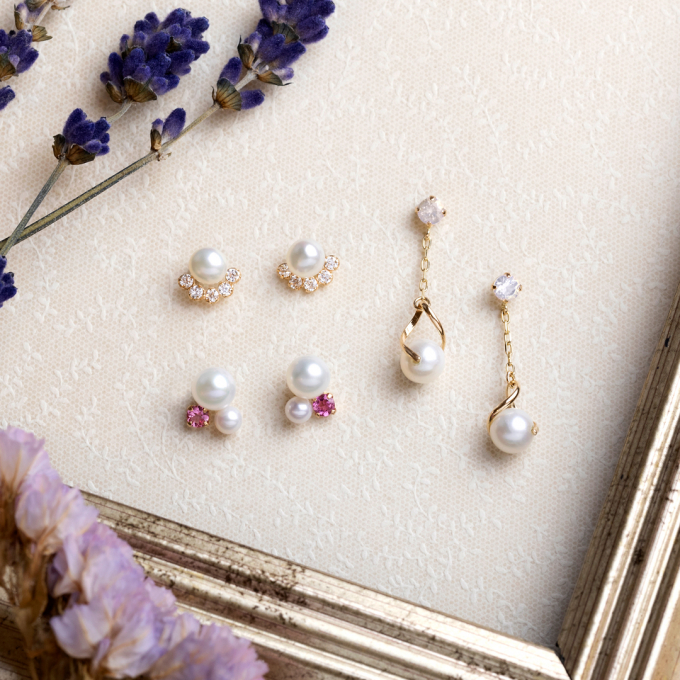 普段使いにもピッタリ✨ 新作パールピアス❣️
