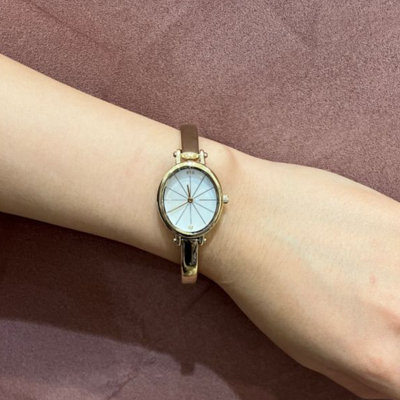 バングルウォッチ