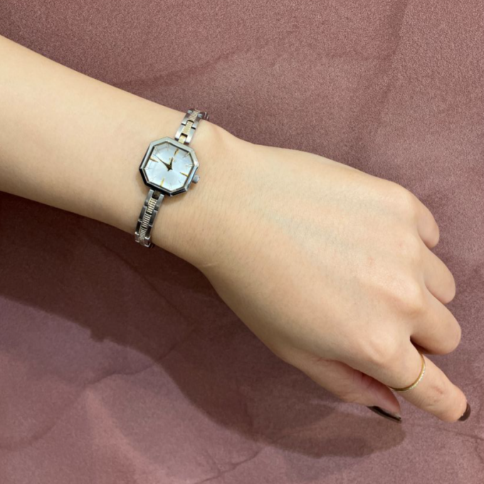 オクタゴンウォッチ