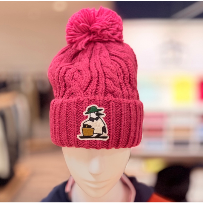 キャラクターペンギンが可愛いニット帽🐧