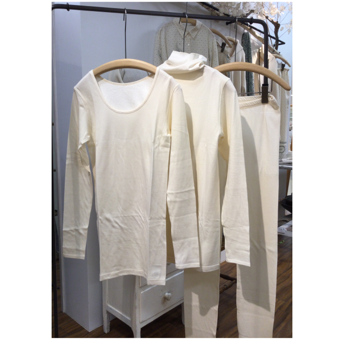ほんのりあたたまるシルクコットンのインナー