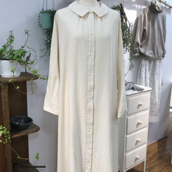 春夏の人気素材にネグリジェが登場