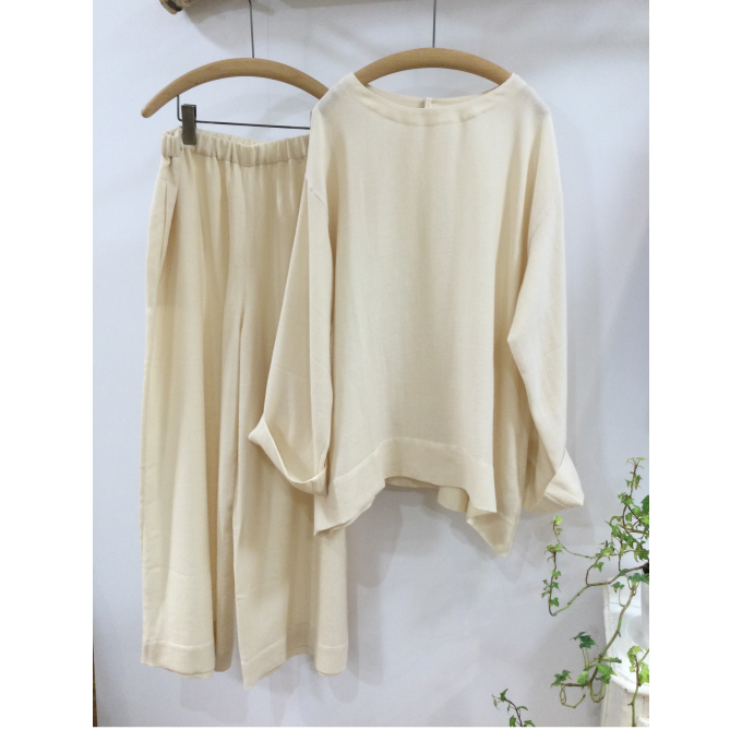 ふっくらガーゼ調のカシミヤビエラ