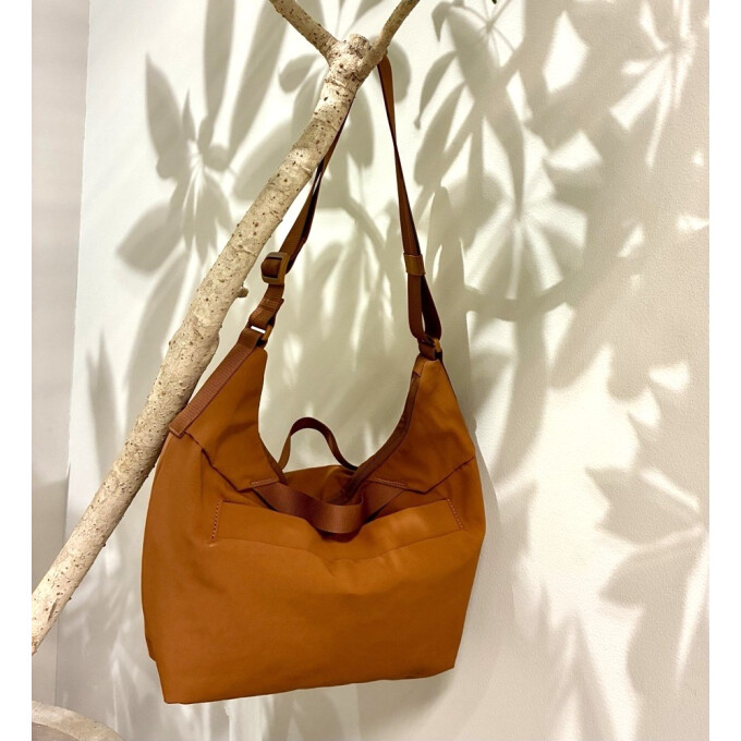 【カンペール】ISIDORO (イシドロ)