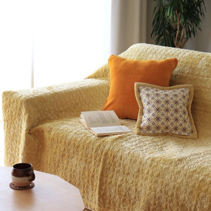 〈ドゥセー〉新作のマルチカバーが入荷しました🛋🍁⛄️