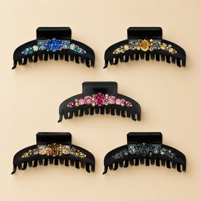 スワロフスキー・クリスタルが夏の日差しにきらめく！大人のヘアクリップ💎