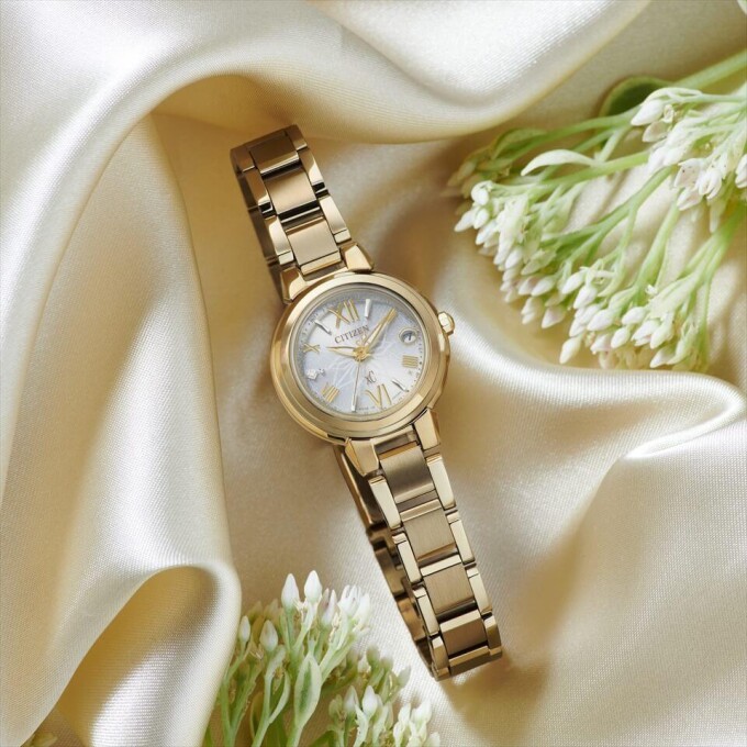 〈シチズン〉クロスシーよりホリデーシーズンにぴったりな限定モデルが新登場⛄️