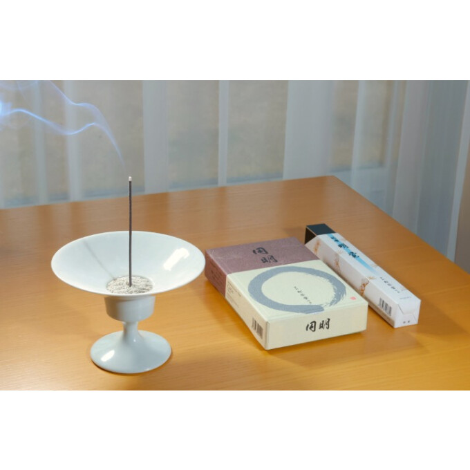 ＜松栄堂 香音＞　〜明るく 晴れやかに　新しい一年を想う〜