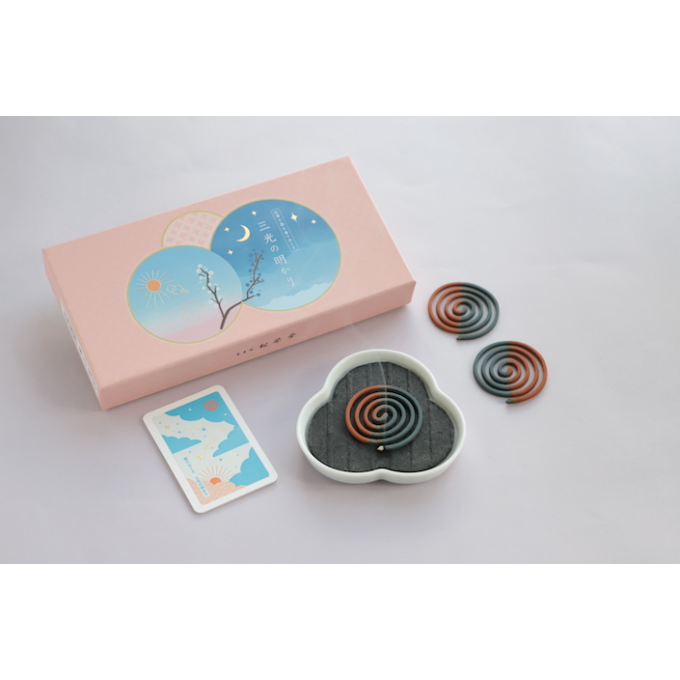 ＜松栄堂香音＞　〜明るい新年への願いを込めて〜