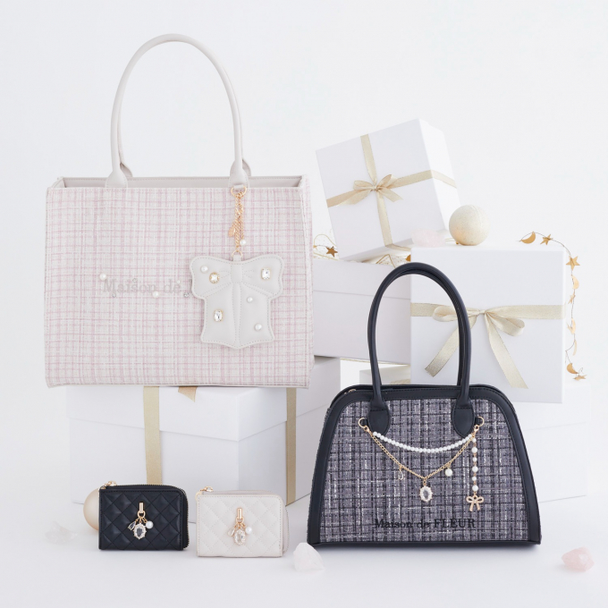 キラキラなビジューを散りばめたツイードシリーズが登場🎀