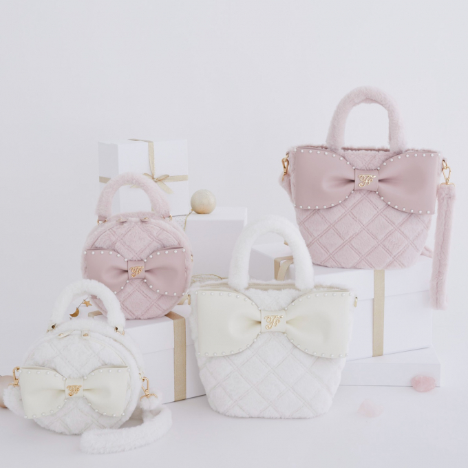 高級感のあるふわふわのフェイクファーパールアイテムが登場🎀